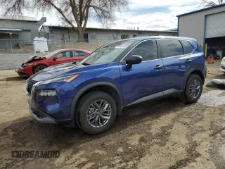 2023 Nissan Rogue S z VIN 5N1BT3AB3PC874042, wystawiony jako Copart lot #44786445 z przebiegiem 15 312 mil mil oraz Szkoda całkowita • Salvage title. Historia ofert i sprzedaży dostępna na DreamBid. Obrazek 1.