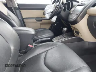 2013 Kia Soul ! with VIN KNDJT2A6XD7553147, listed as a IAAI auction lot 41505780 with 73,124 mi miles. Bid and sale history available at carsss.com. Image 5.
