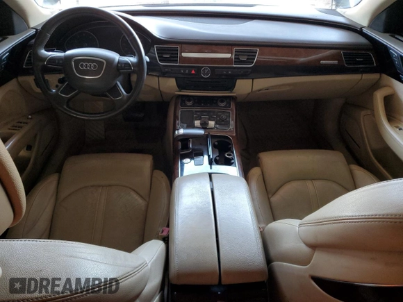 2011 Audi A8 z VIN WAURVAFD5BN019557, wystawiony jako Copart lot #54801035 z przebiegiem 148 688 mil mil oraz Tytuł czysty. Historia ofert i sprzedaży dostępna na DreamBid. Obrazek 8.