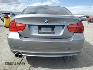 2011 BMW 3 Series 328i xDrive z VIN WBAPK5G58BNN26306, wystawiony jako Copart lot #54790895 z przebiegiem 108 641 mil mil oraz Szkody całkowita. Historia ofert i sprzedaży dostępna na DreamBid. Obrazek 6.