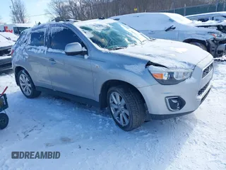 2015 Mitsubishi Outlander ES z VIN 4A4AP3AU0FE040621, wystawiony jako IAAI lot #41364883 z przebiegiem 187 454 mil mil oraz . Historia ofert i sprzedaży dostępna na DreamBid. Obrazek 1.