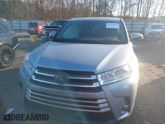 2017 Toyota Highlander LE with VIN 5TDBZRFH5HS482117, listed as a IAAI auction lot 41274836 with 83,903 mi miles and . Bid and sale history available at DreamBid. Image 12.