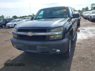 2003 Chevrolet Avalanche with VIN 3GNEC13T23G167220, listed as a IAAI auction lot 42796813 with 195,653 mi miles and . Bid and sale history available at DreamBid. Image 6.