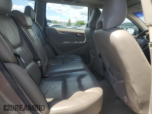 2005 Volvo XC70 z VIN YV1SZ592451199744, wystawiony jako Copart lot #56257095 z przebiegiem 193 139 mil mil oraz Czysty tytuł • Clean title. Historia ofert i sprzedaży dostępna na DreamBid. Obrazek 11.