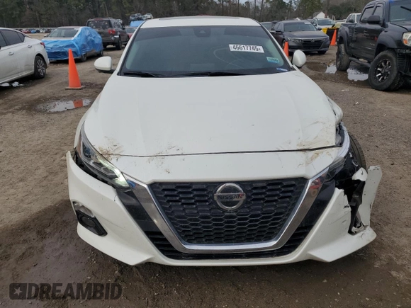 2019 Nissan Altima 2.5 Platinum with VIN 1N4BL4FV5KC116098, listed as a Copart auction lot 46617745 with 80,798 mi miles and Salvage Title. Bid and sale history available at carsss.com. Image 5.