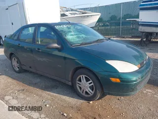 2000 Ford Focus SE with VIN 1FAFP3431YW273376, listed as a IAAI auction lot 39471057 with 214,968 mi miles and . Bid and sale history available at carsss.com. Image 1.