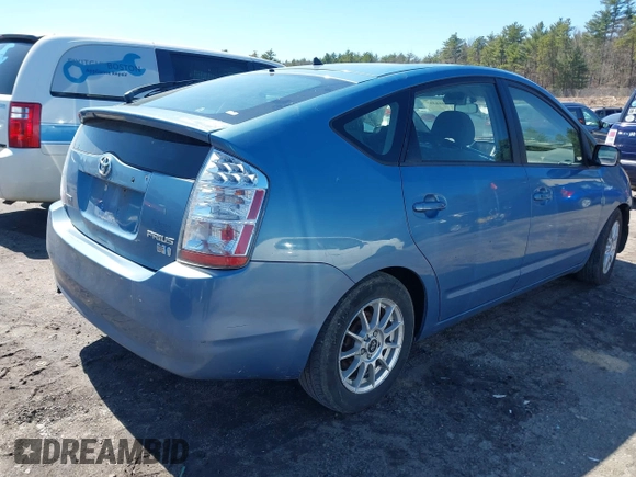 2008 Toyota Prius with VIN JTDKB20U887735362, listed as a IAAI auction lot 41994560 with 175,179 mi miles and . Bid and sale history available at carsss.com. Image 4.