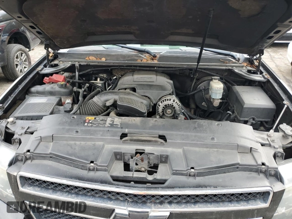 2014 Chevrolet Suburban LT with VIN 1GNSCJE03ER100313, listed as a Copart auction lot 83378354 with 231,941 mi miles and Clean Title. Bid and sale history available at carsss.com. Image 12.