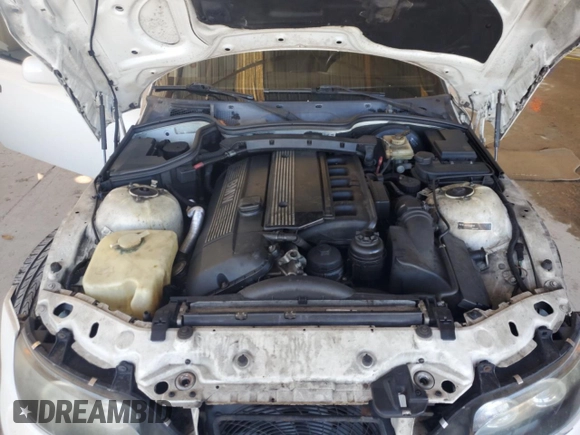 1999 BMW Z3 2.5 z VIN 4USCH9335XLG01572, wystawiony jako Copart lot #46746675 z przebiegiem Nie podano mil oraz Szkoda całkowita • Salvage title. Historia ofert i sprzedaży dostępna na DreamBid. Obrazek 11.