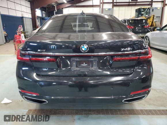 2020 BMW 7 Series 740i xDrive with VIN WBA7T4C06LGG62749, listed as a Copart auction lot 83454364 with 209,536 mi miles and Clean title. Bid and sale history available at DreamBid. Image 6.