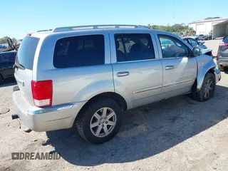 2008 Chrysler Aspen Limited z VIN 1A8HW58N98F142198, wystawiony jako IAAI lot #41775463 z przebiegiem 231 285 mil mil oraz . Historia ofert i sprzedaży dostępna na DreamBid. Obrazek 4.