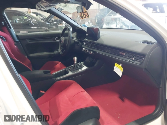2024 Honda Civic Type R z VIN JHMFL5G47RX003469, wystawiony jako IAAI lot #42035698 z przebiegiem 20 572 mil mil oraz . Historia ofert i sprzedaży dostępna na DreamBid. Obrazek 5.