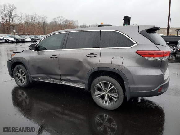 2018 Toyota Highlander LE with VIN 5TDBZRFH2JS891911, listed as a Copart auction lot 42451865 with 80,372 mi miles and Clean Title. Bid and sale history available at carsss.com. Image 2.