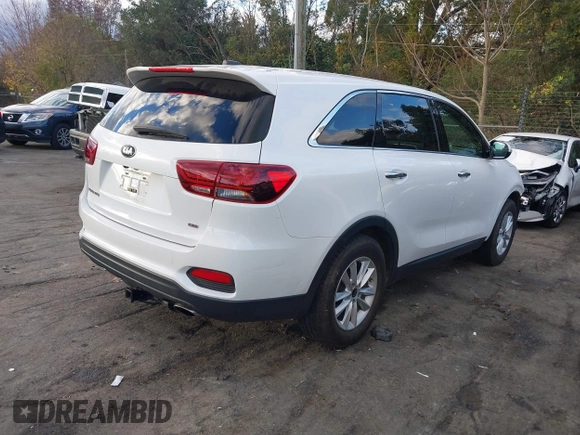 2020 Kia Sorento LX with VIN 5XYPG4A3XLG643836, listed as a IAAI auction lot 40851409 with 76,555 mi miles. Bid and sale history available at carsss.com. Image 4.