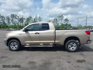 2007 Toyota Tundra SR5 with VIN 5TBBT54167S452826, listed as a IAAI auction lot 41956464 with 231,437 mi miles. Bid and sale history available at carsss.com. Image 14.