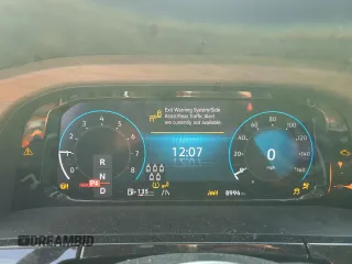 2024 Volkswagen Atlas SE z VIN 1V2JR2CA5RC597456, wystawiony jako Copart lot #57634905 z przebiegiem 8 994 mil mil oraz Szkoda całkowita • Salvage title. Historia ofert i sprzedaży dostępna na DreamBid. Obrazek 9.