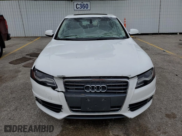 2012 Audi A4 Premium Plus z VIN WAUFFAFLXCN011690, wystawiony jako Copart lot #55560135 z przebiegiem 107 681 mil mil oraz Szkoda całkowita • Salvage title. Historia ofert i sprzedaży dostępna na DreamBid. Obrazek 5.