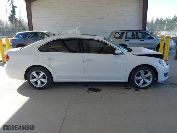 2012 Volkswagen Passat SE w/Sunroof with VIN 1VWBP7A32CC025052, listed as a IAAI auction lot 41960259 with 46,478 mi miles. Bid and sale history available at carsss.com. Image 13.