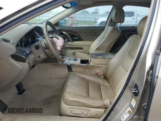 2006 Acura RL z VIN JH4KB16576C008162, wystawiony jako Copart lot #51801115 z przebiegiem Nie podano mil oraz Szkoda całkowita • Salvage title. Historia ofert i sprzedaży dostępna na DreamBid. Obrazek 7.