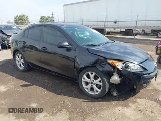2011 Mazda Mazda3 i Sport with VIN JM1BL1UF8B1494979, listed as a IAAI auction lot 41461445 with 163,534 mi miles. Bid and sale history available at carsss.com. Image 1.