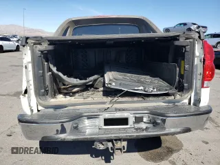 2006 Chevrolet Avalanche Z71 with VIN 3GNEK12Z36G155395, listed as a Copart auction lot 47679935 with Not Provided miles and Non Repairable. Bid and sale history available at DreamBid. Image 6.