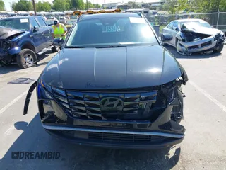 2022 Hyundai Tucson SEL z VIN 5NMJF3AE6NH018945, wystawiony jako IAAI lot #42050780 z przebiegiem 113 680 mil mil oraz . Historia ofert i sprzedaży dostępna na DreamBid. Obrazek 12.