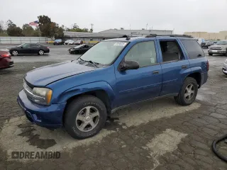 2006 Chevrolet TrailBlazer LS with VIN 1GNDS13S662213313, listed as a Copart auction lot 50398325 with 198,860 mi miles and Salvage Title. Bid and sale history available at DreamBid. Image 1.