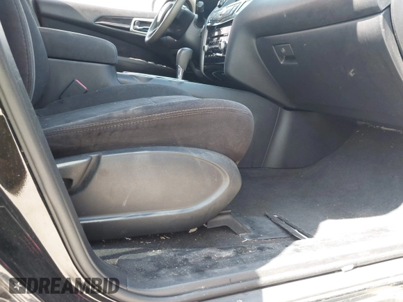 2013 Nissan Pathfinder SL with VIN 5N1AR2MN0DC634422, listed as a IAAI auction lot 42336133 with 144,979 mi miles and . Bid and sale history available at DreamBid. Image 5.