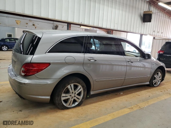 2008 Mercedes-Benz R-Class 3.5L with VIN 4JGCB56E58A074460, listed as a Copart auction lot 84403464 with 296,644 mi miles and Salvage Title. Bid and sale history available at carsss.com. Image 3.