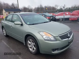 2008 Nissan Altima 2.5 SL with VIN 1N4AL21E68N489641, listed as a IAAI auction lot 41995516 with 164,600 mi miles. Bid and sale history available at carsss.com. Image 1.