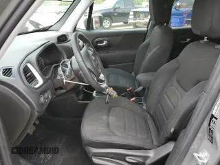 2020 Jeep Renegade Latitude z VIN ZACNJABB7LPL31497, wystawiony jako Copart lot #59149995 z przebiegiem 45 396 mil mil oraz Szkoda całkowita • Salvage title. Historia ofert i sprzedaży dostępna na DreamBid. Obrazek 7.