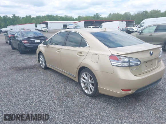 2010 Lexus HS 250h with VIN JTHBB1BA1A2009101, listed as a IAAI auction lot 42204254 with 317,679 mi miles and . Bid and sale history available at carsss.com. Image 3.