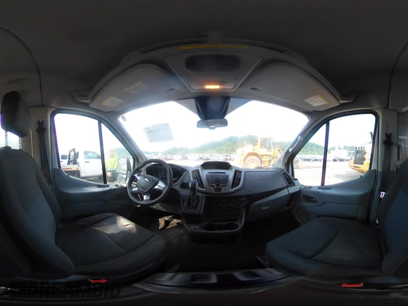 2019 Ford Transit Passenger XL z VIN 1FBAX2CM8KKA31115, wystawiony jako IAAI lot #42366286 z przebiegiem 222 359 mil mil oraz . Historia ofert i sprzedaży dostępna na DreamBid. Obrazek 18.