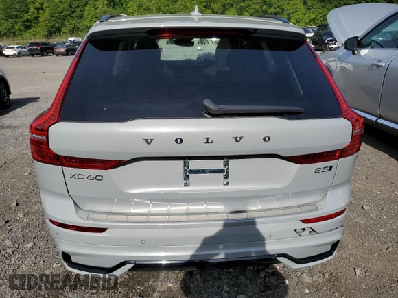 2024 Volvo XC60 Plus Dark Theme с VIN YV4L12RL3R1710498, выставлен на аукционе Copart как лот 58529895 с пробегом 18 939 миль миль и Списание • Salvage title. История ставок и продаж доступна на DreamBid. Изображение 6.
