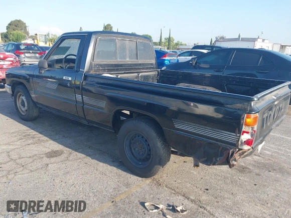 1987 Toyota Pickup with VIN JT4RN50R8H0277401, listed as a IAAI auction lot 42148719 with 239,923 mi miles and . Bid and sale history available at DreamBid. Image 3.