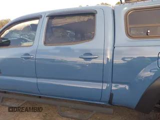 2015 Toyota Tacoma with VIN 3TMMU4FN7FM079866, listed as a IAAI auction lot 41618881 with 165,268 mi miles. Bid and sale history available at carsss.com. Image 15.