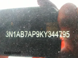 2019 Nissan Sentra S z VIN 3N1AB7AP9KY344795, wystawiony jako IAAI lot #35662494 z przebiegiem 89 521 mil mil oraz . Historia ofert i sprzedaży dostępna na DreamBid. Obrazek 9.