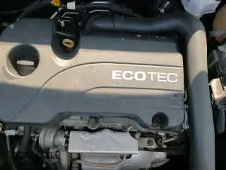 2021 Chevrolet Equinox Premier с VIN 2GNAXXEV8M6110361, выставлен на аукционе Copart как лот 64771575 с пробегом 75 495 миль миль и На запчасти • Non repairable. История ставок и продаж доступна на DreamBid. Изображение 16.