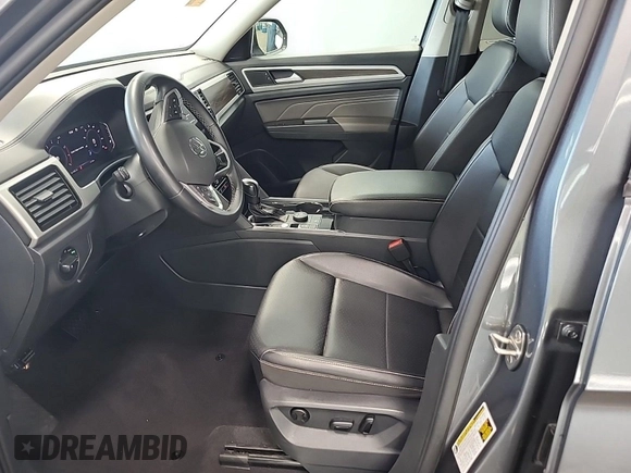 2023 Volkswagen Atlas SE z VIN 1V2HR2CA5PC526012, wystawiony jako IAAI lot #42796408 z przebiegiem 41 216 mil mil oraz . Historia ofert i sprzedaży dostępna na DreamBid. Obrazek 52.