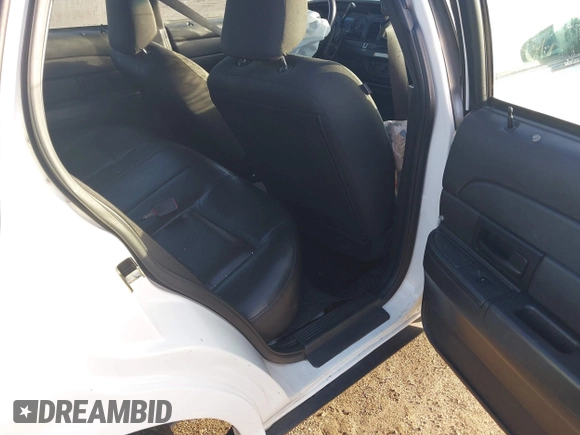 2010 Ford Police Interceptor с VIN 2FABP7BV1AX106567, выставлен на аукционе IAAI как лот 40787301 с пробегом 165 472 миль миль и . История ставок и продаж доступна на DreamBid. Изображение 8.