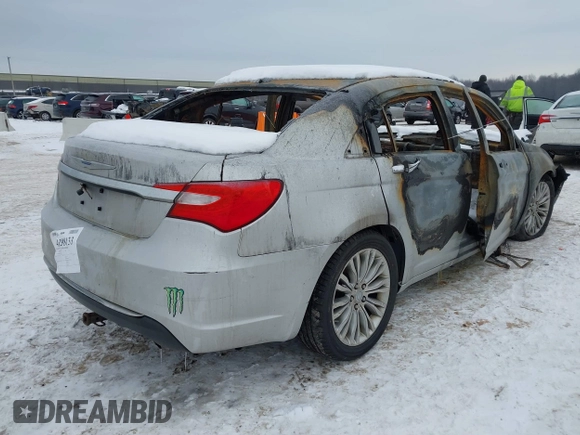 2012 Chrysler 200 Limited with VIN 1C3CCBCG8CN327024, listed as a IAAI auction lot 41298133 with Not Provided miles and . Bid and sale history available at DreamBid. Image 4.
