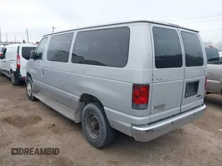 2007 Ford Econoline Passenger XL with VIN 1FBNE31L37DB46708, listed as a IAAI auction lot 41364840 with 268,211 mi miles. Bid and sale history available at carsss.com. Image 3.