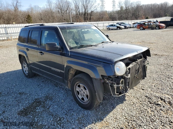 2016 Jeep Patriot Sport with VIN 1C4NJPBB2GD609541, listed as a Copart auction lot 41889275 with 137,337 mi miles and Clean Title. Bid and sale history available at carsss.com. Image 4.