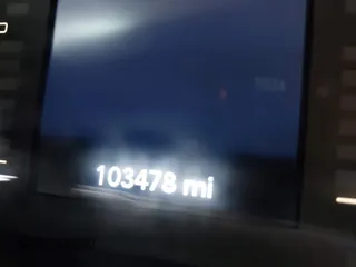 2020 Jeep Cherokee Latitude z VIN 1C4PJMCB5LD636295, wystawiony jako IAAI lot #42358449 z przebiegiem 103 478 mil mil oraz . Historia ofert i sprzedaży dostępna na DreamBid. Obrazek 15.