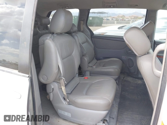 2009 Toyota Sienna XLE with VIN 5TDZK22C59S266936, listed as a IAAI auction lot 41954371 with 272,039 mi miles and . Bid and sale history available at carsss.com. Image 8.