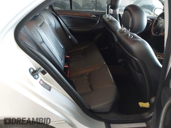 2005 Mercedes-Benz C 240 with VIN WDBRF81J15F655900, listed as a IAAI auction lot 42436525 with 1,113 mi miles and . Bid and sale history available at DreamBid. Image 8.