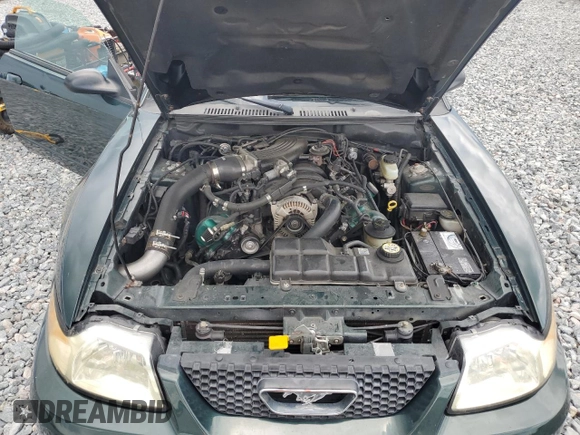 2001 Ford Mustang GT Deluxe with VIN 1FAFP42X61F262133, listed as a Copart auction lot 60112915 with 98,102 mi miles and Salvage title. Bid and sale history available at DreamBid. Image 11.