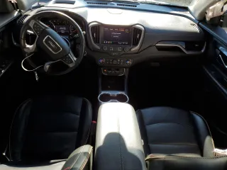 2022 GMC Terrain AT4 z VIN 3GKALYEV4NL301836, wystawiony jako Copart lot #45494515 z przebiegiem 26 987 mil mil oraz Szkoda całkowita • Salvage title. Historia ofert i sprzedaży dostępna na DreamBid. Obrazek 8.