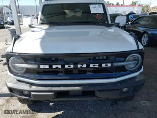 2024 Ford Bronco Outer Banks with VIN 1FMEE8BP8RLA43671, listed as a IAAI auction lot 41604783 with 18,686 mi miles. Bid and sale history available at carsss.com. Image 6.