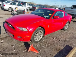 2013 Ford Mustang V6 with VIN 1ZVBP8AM6D5258825, listed as a IAAI auction lot 41864521 with 278,483 mi miles. Bid and sale history available at carsss.com. Image 2.